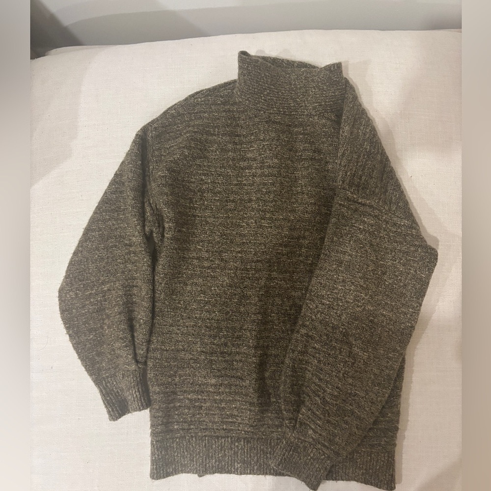 Forever 21 Brown mock neck sweater